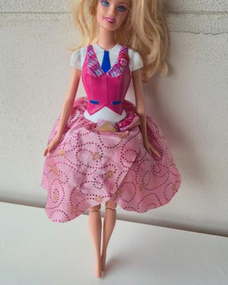 Barbie Blair Trasformabile Mattel 2011 cod. V6827