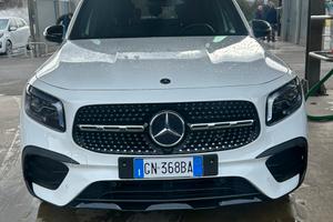 glb 180d premium amg