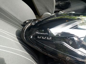 faro Maserati Grecale