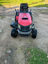 Trattorino tagliaerba