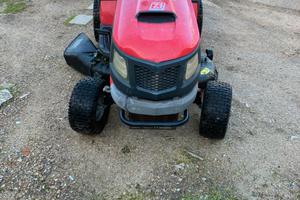 Trattorino tagliaerba