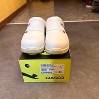 Zoccolo antinfortunistico Giasco Helsinki bianco