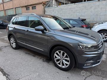 Volkswagen Tiguan 2.0 TDI SCR DSG 4MOTION Style BM