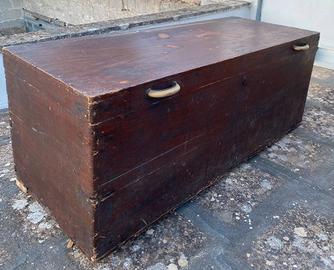 Cassapanca antica in legno massello da restaurare