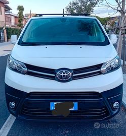 toyota proace van