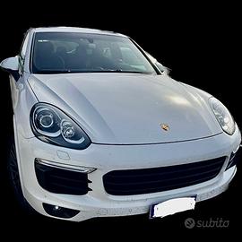 Porsche Cayenne 3.0 Diesel Platinum Edition VETTUR