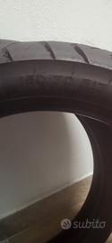 Gomme moto. 