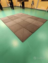 Tatami o tappetini palestra 