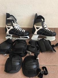 Pattini da hockey con protezioni