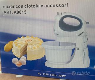 Mixer con ciotola mai utilizzato