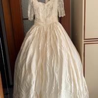 Abito da sposa in seta