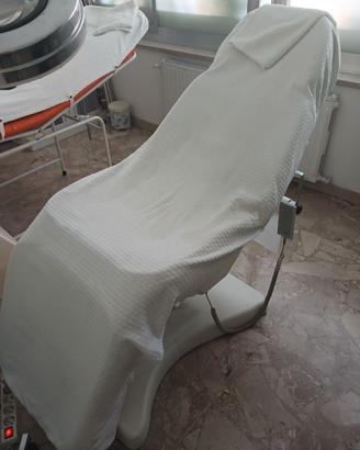 Poltrona per dentisti o estetica elettrica