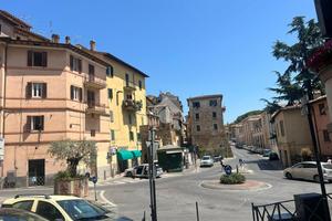 MONOLOCALE A PERUGIA