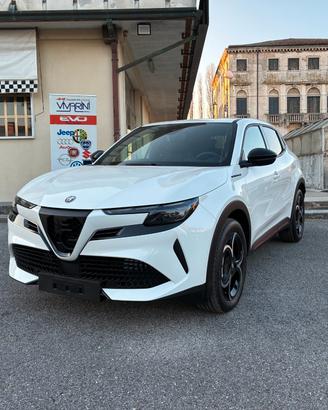 Alfa Romeo Junior 1.2 145 CV Hybrid eDCT6 Speciale