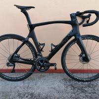 Pinarello Dogma F12 (in carbonio)
