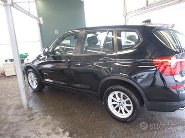 BMW X3 sDrive 18d Business, 150CV