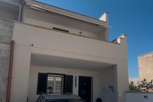 APPARTAMENTO INDIPENDENTE con giardino