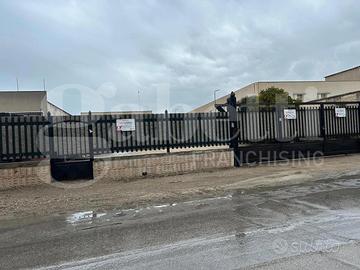 Capannone Industriale Canosa di Puglia