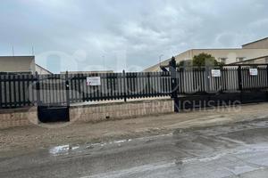Capannone Industriale Canosa di Puglia