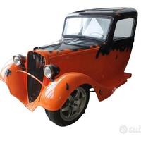 Fiat Balilla Tagliata Per Pubblicità - Esposizione