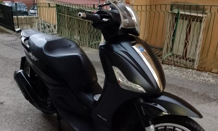 Piaggio Beverly 300 Police ABS-ASR - 2018