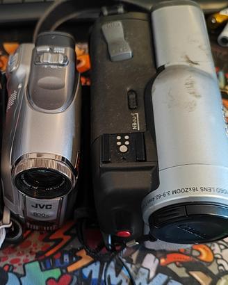 Lotto 2 Videocamere  JVC, Canon da testare