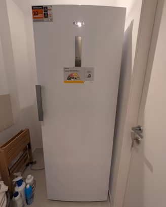 Whirlpool Congelatore verticale NUOVO