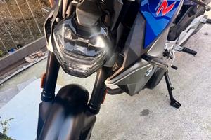 Spelndida BMW F900R