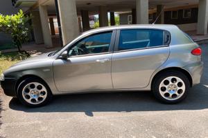 Alfa Romeo 147