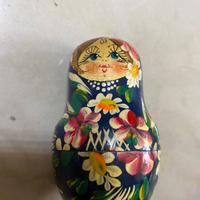 Matrioska, cinque pezzi, legno dipinto