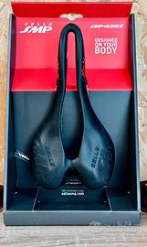 Sella bici da corsa in carbonio