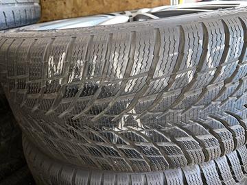 gomme nokian invernali 225/40/19