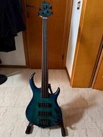 Basso elettrico fretless