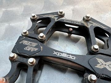 Pedali mountain Bike