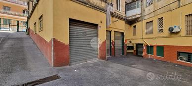 AUTORIMESSA A NAPOLI