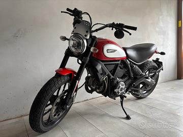 Ducati Scrambler Icon Red 800
