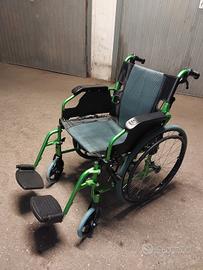 Sedia a rotelle per disabili MOBICLINIC