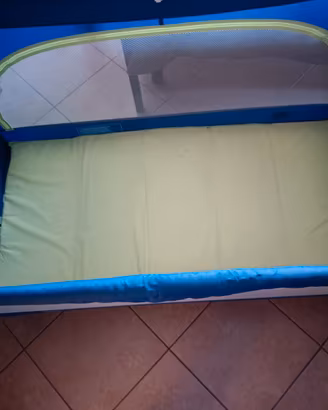 lettino da campeggio