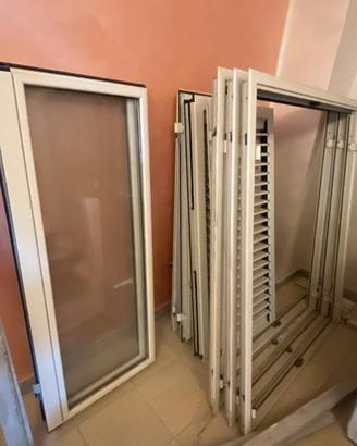 infissi pvc usati e in buone condizioni