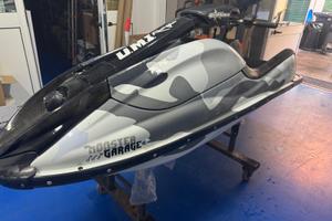 Moto d'acqua Kawasaki 800 con motore 1100