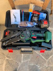 Motosega a batteria