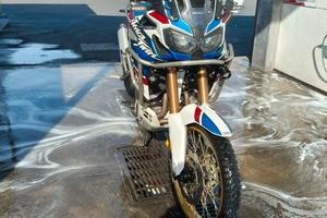 Africa Twin trentesimo anniversario