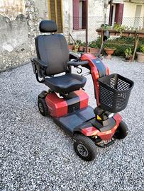 Scooter elettrico per anziani 