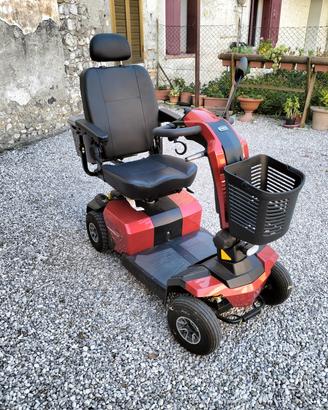 Scooter elettrico per anziani 