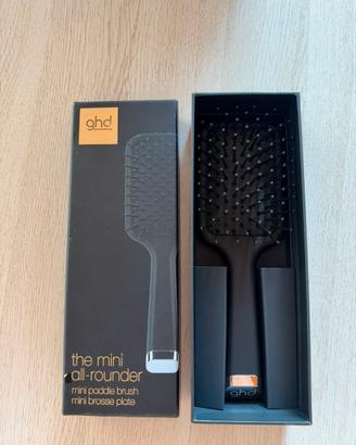 Mini Spazzola GHD nuova.