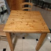 Tavolo di legno in faggio  80x80 