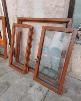 Finestre in legno 