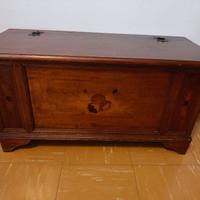 Cassapanca in legno massiccio