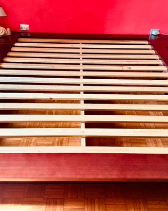 Letto in mogano artigianale a doghe