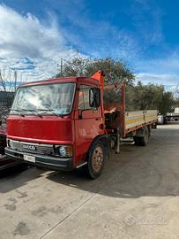 Autocarro con gru oltre 35q